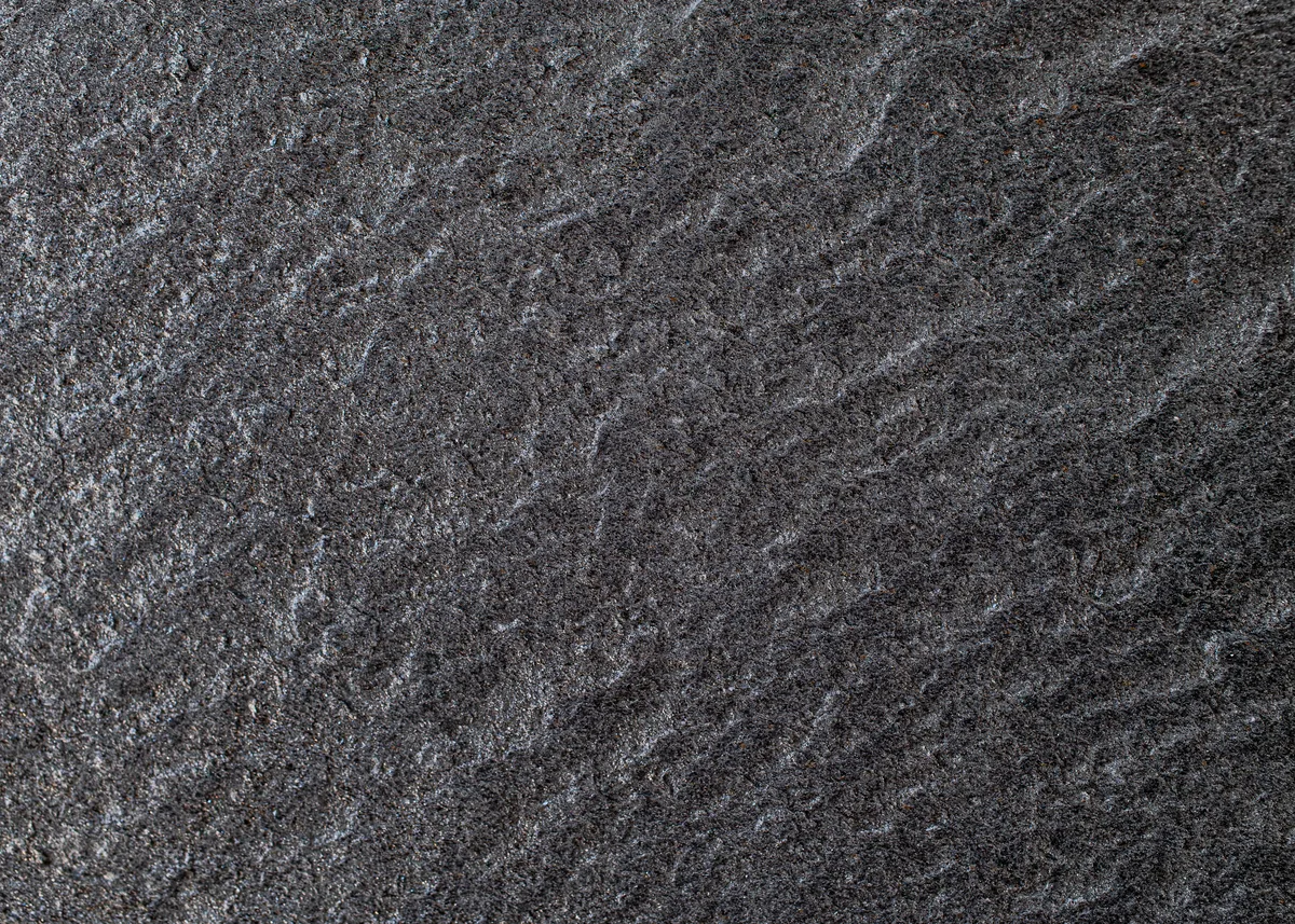 Cosmic Black stone veneer, wall scale view