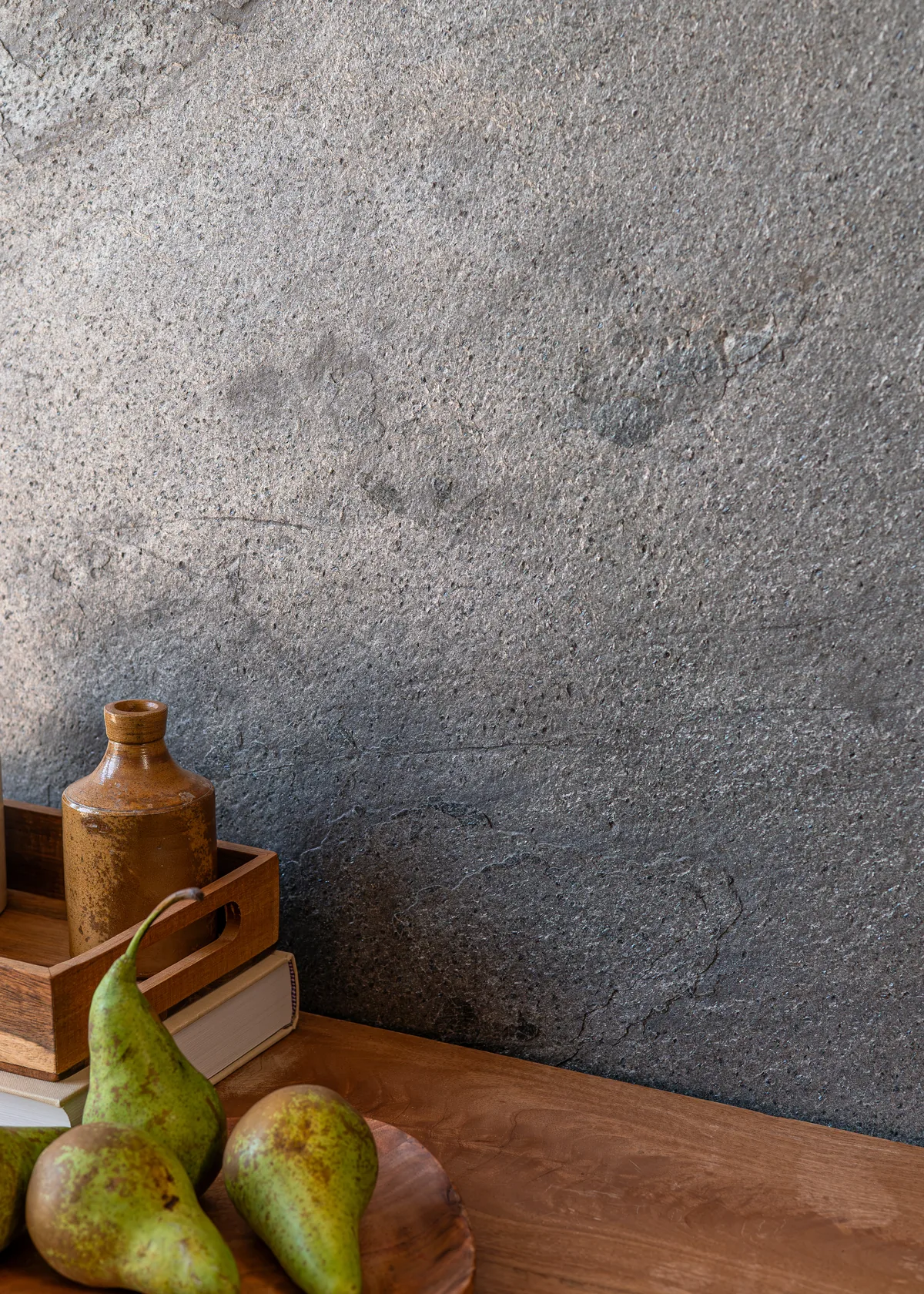 Silver Mist stone veneer, wall scale view