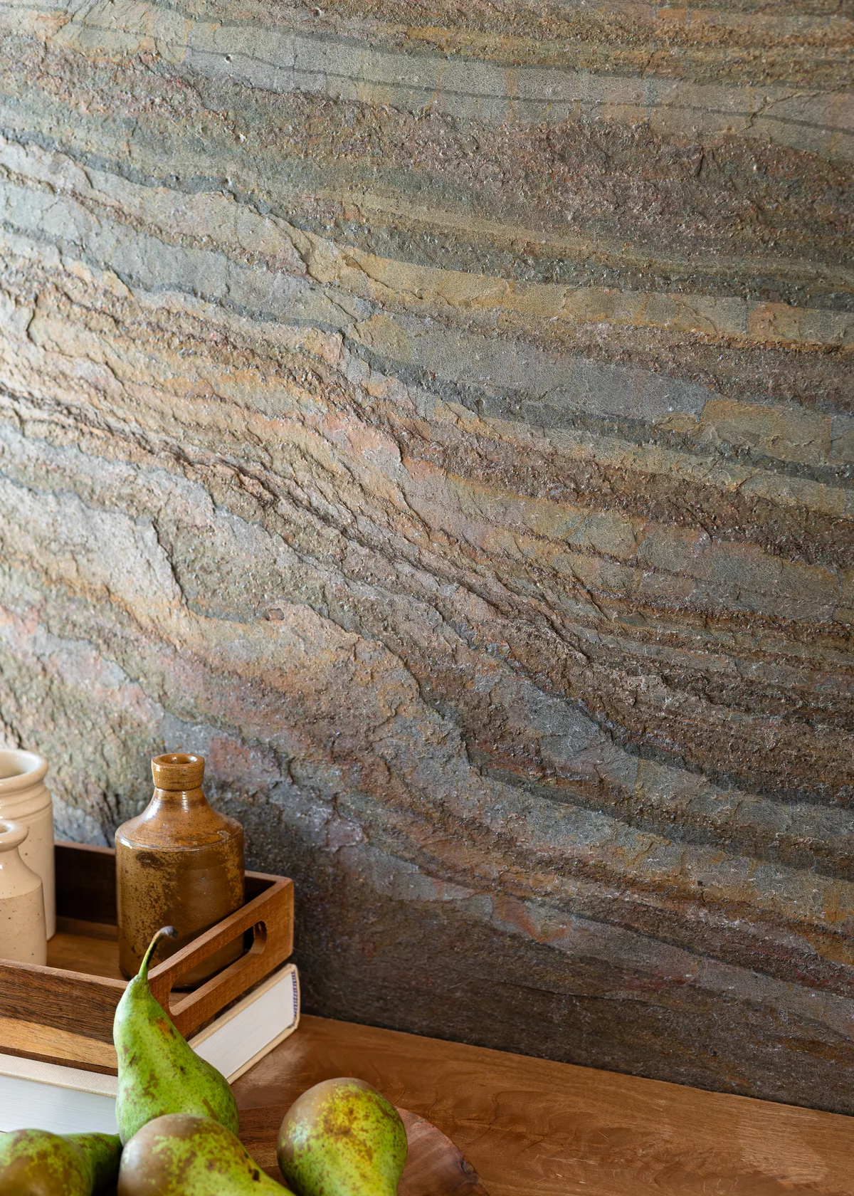 Wild Fire stone veneer, wall scale view